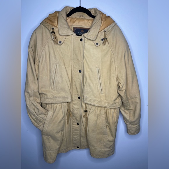 Près De Chamonix Size Large Leather Coat - Picture 3 of 5